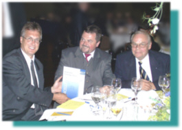 "Wir mussten und wollten weg vom 'hoheitlichen Beamtentum' hin zu einer b&uuml;rgernahen Dienstleistungsgesellschaft."